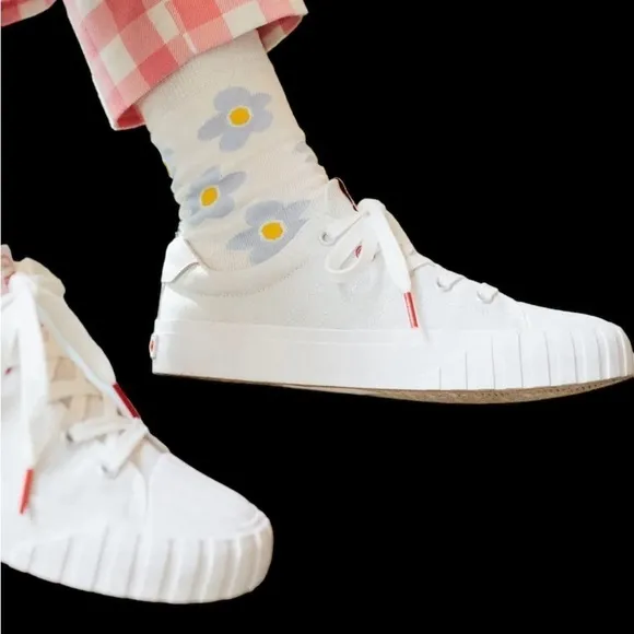 Red Ball Jets Classic White 51 Low-Top Sneakers Sz.W7.5/M6