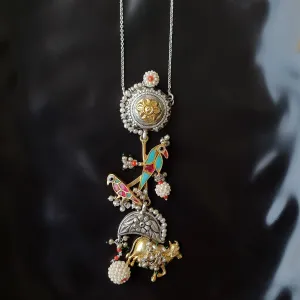 Sheetal Zaveri   I   Ami Chain Hancrafted Earrings, Natural pearls used.  SZ-CH10