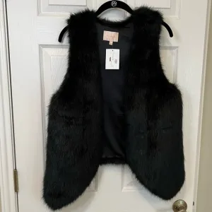 Skies are Blue Faux Fur Black Vest NWT Size Medium