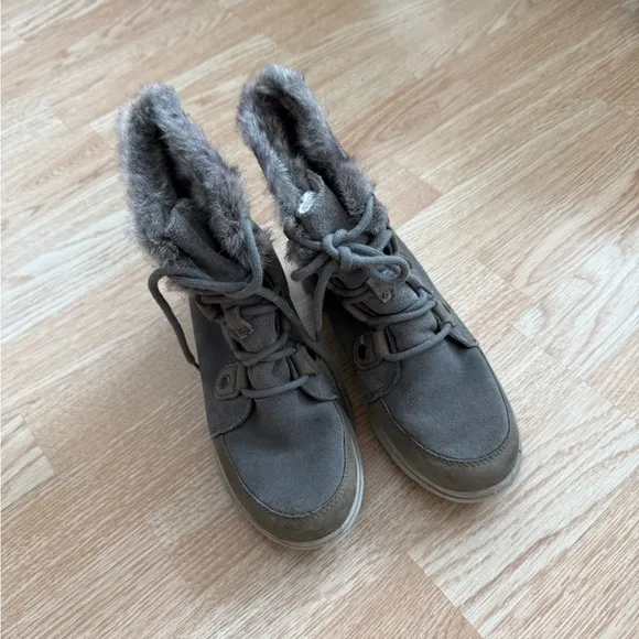 Sorel Gray Winter Boots