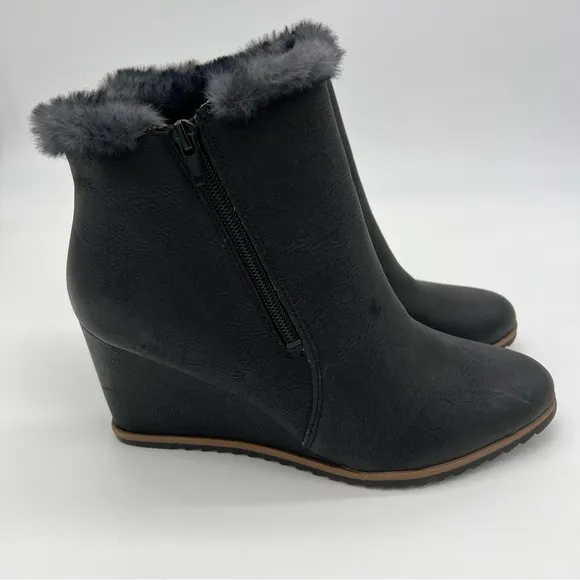 Soul NATURALIZER Hudson Black Wedge Fur Booties