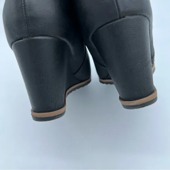 Soul NATURALIZER Hudson Black Wedge Fur Booties