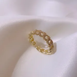 Stella Luxury Chain Ring
