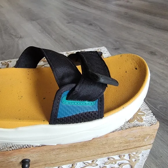 Teva  Zymic  Men's Sandal