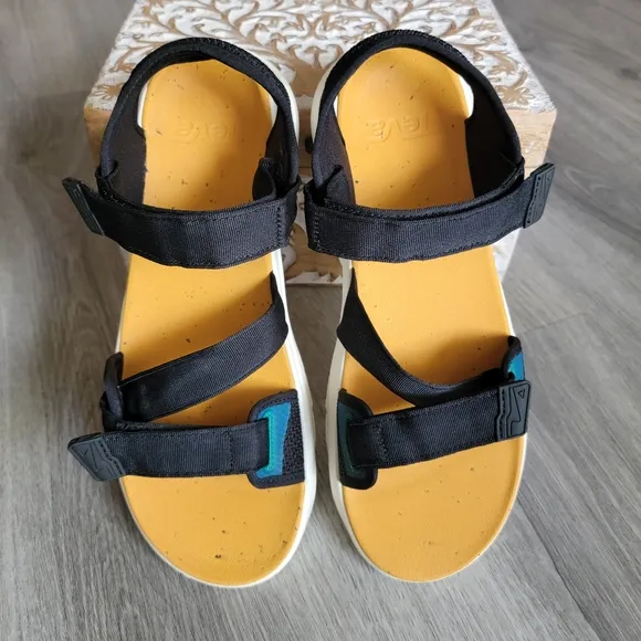 Teva  Zymic  Men's Sandal