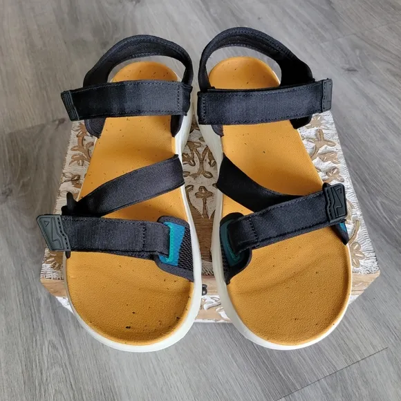 Teva  Zymic  Men's Sandal