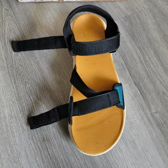 Teva  Zymic  Men's Sandal