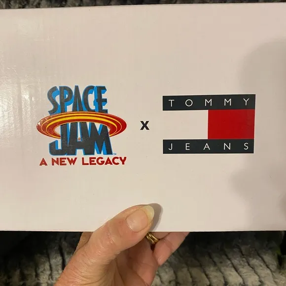 Tommy Hilfiger Space Jams Sneakers Size 12 Girl/Boy NIB