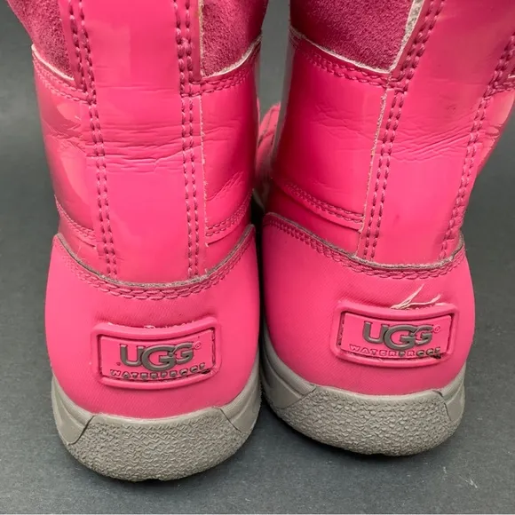 UGG Australia Kids Butte II Patent Dove Pink 1014396K Lace Up Shoes Girls Size 5
