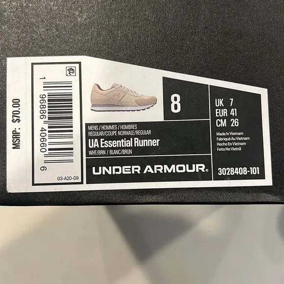 Under Armour Essential runner, men sneakers, brand new with box, size 8.