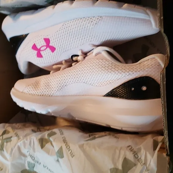 UNDER Armour Girls Sneakers 5y