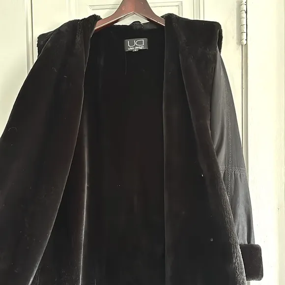 Utex Design Long Black Fur-Lined Coat with Hood