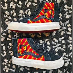 Vans Harry Potter Toddler Hightop Black and Red Sneakers size 5