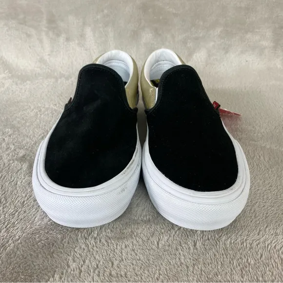 Vans X Shake Junt Mens Slip On Sneaker Skate Shoes Size 10 Black Gold Suede NEW