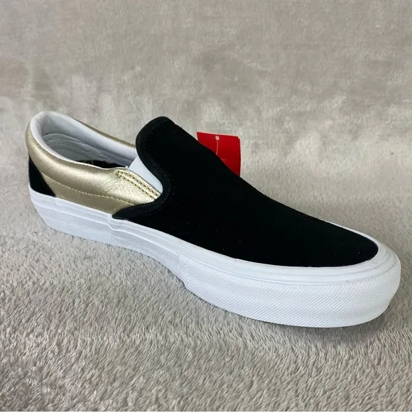Vans X Shake Junt Mens Slip On Sneaker Skate Shoes Size 10 Black Gold Suede NEW