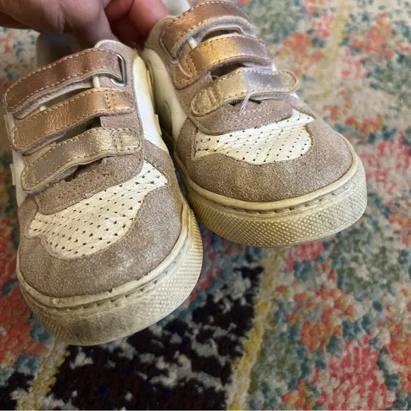 Veja V-10 LEATHER BONPOINT MULTICO BABE toddler size 13.5