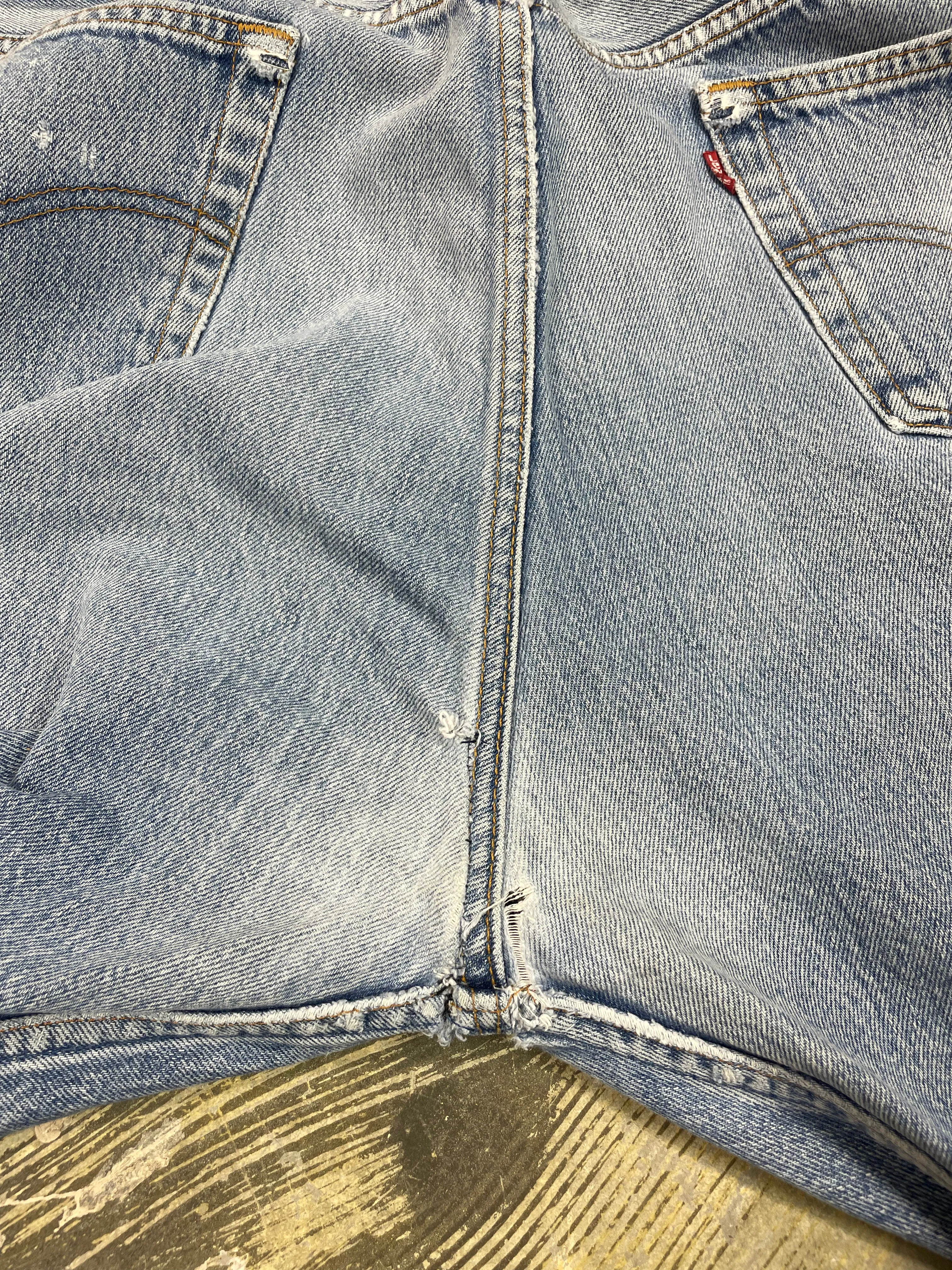 Vintage Levi 501 USA Premium Wash Denim Jeans (JYJ-0288)