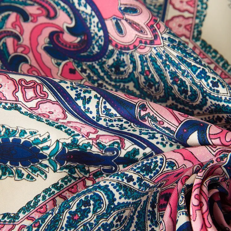 Violette Paisley Tuch