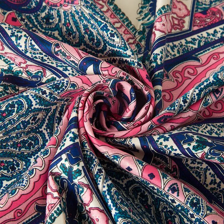 Violette Paisley Tuch