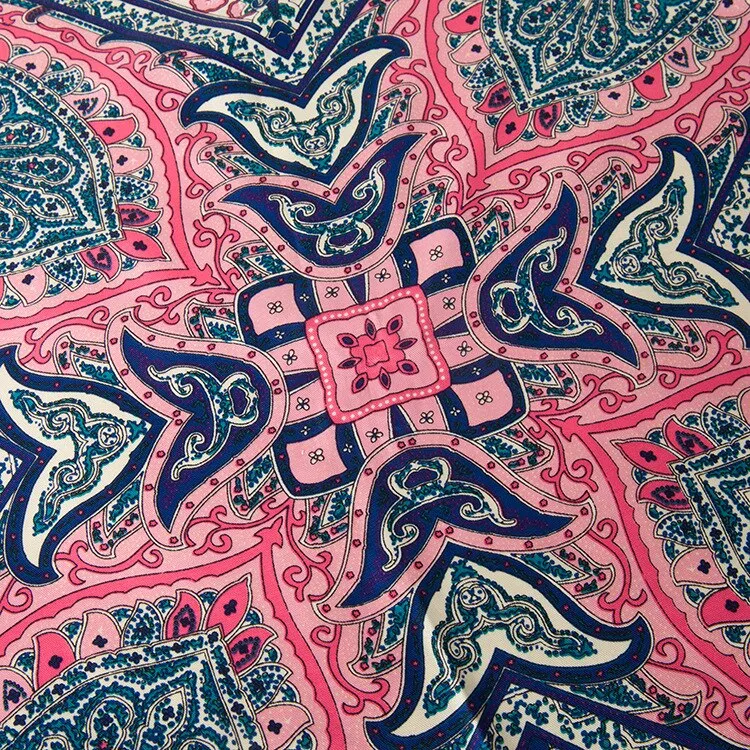 Violette Paisley Tuch
